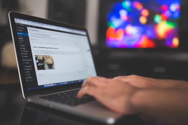Photo showing wordpress, blogging and writing.