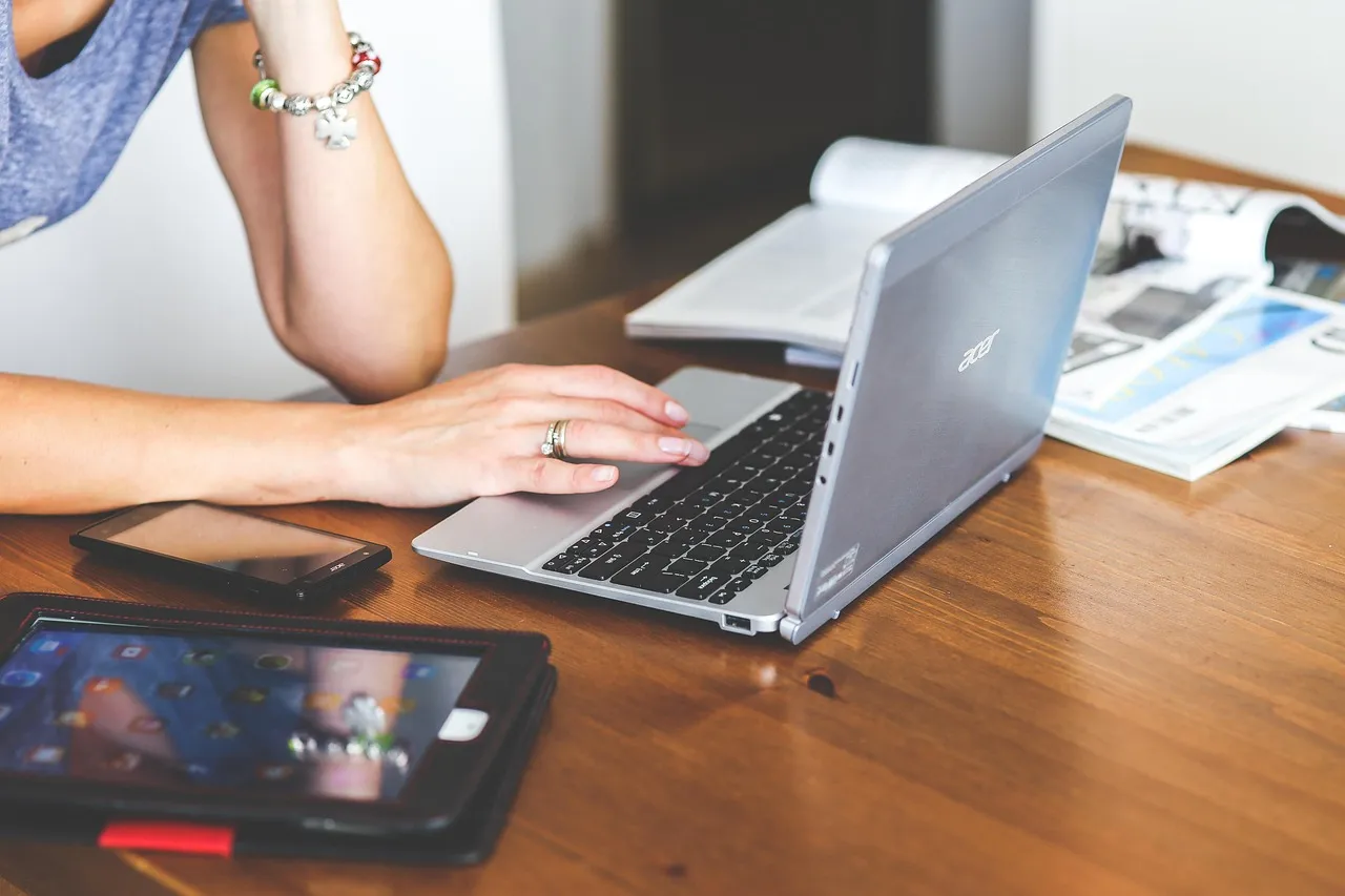 Photo showing technology, laptop and keyboard.