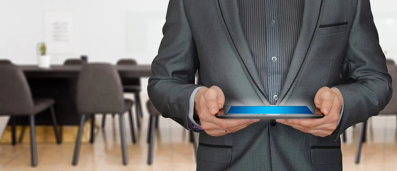 Photo showing businessman, consulting and business.